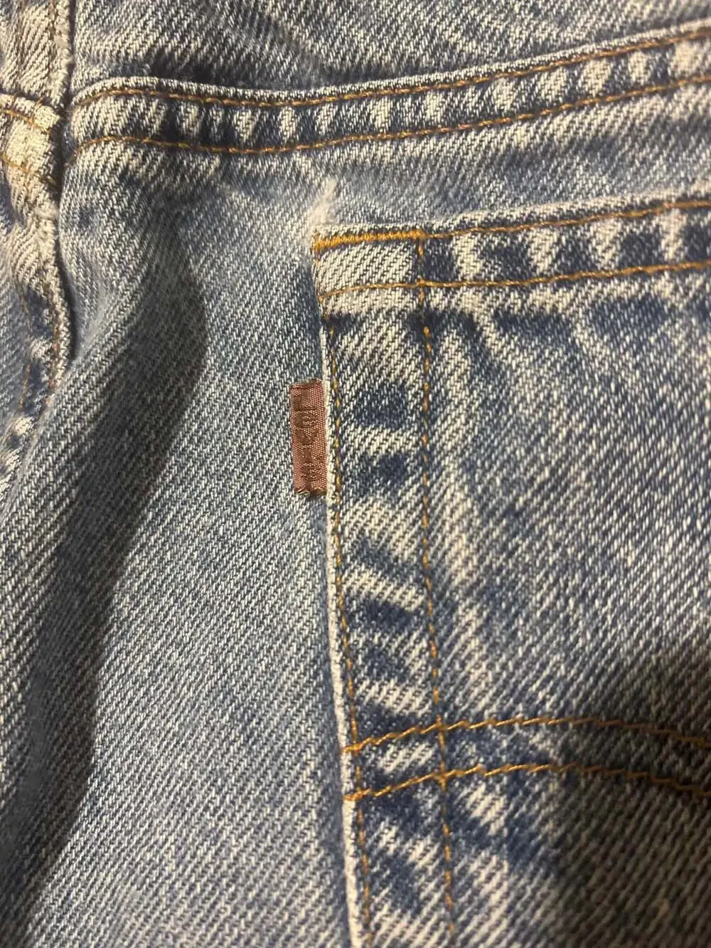 Vintage Levi’s 540 Denim Jeans Mens 42x34 Light Wash Straight Leg USA Brown Tab